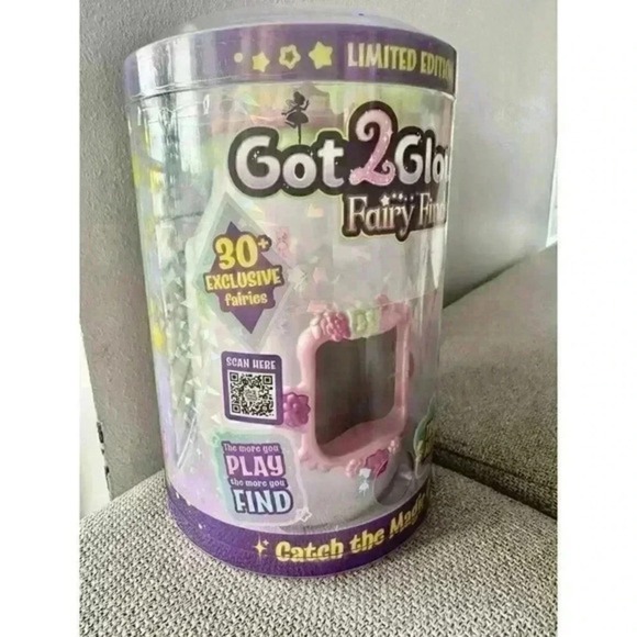 Got2Glow Fairy Finder Interactive Electronic Toy Lights Up Collect Virtual Fairi - Picture 2 of 5